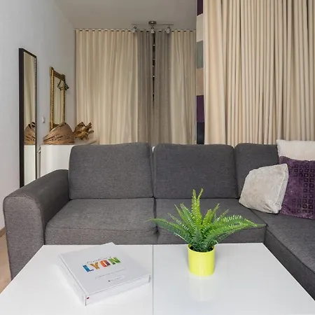 Apartment Dify Sebastien Gryphe - Jean Mace